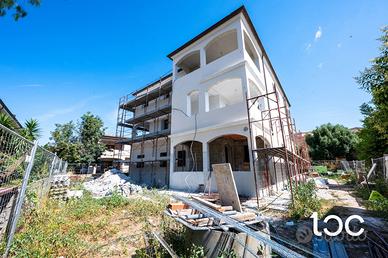 Nuovo trilocale con giardino privato a Posada
