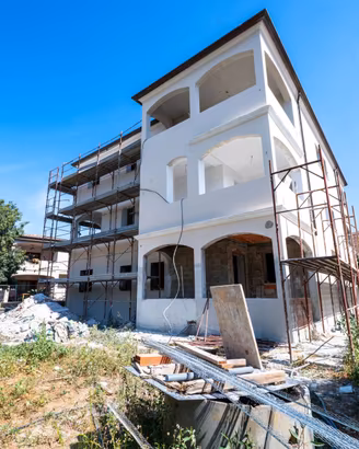 Nuovo trilocale con giardino privato a Posada