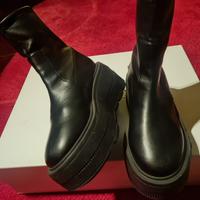 Meravigliosa scarpa stivaletto  CASADEI  (n.37)