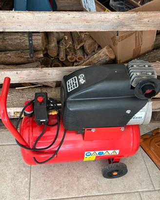 Compressore aria 24 l - 2 HP