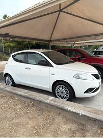 Lancia Y con solo 17.000 km unicoproprietario