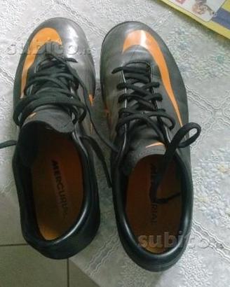 Scarpe da calcetto mercurial