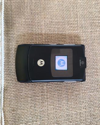 Motorola V3