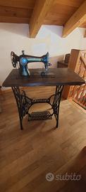 Singer 1929 a pedale con mobiletto