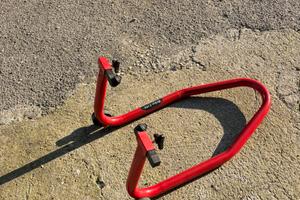 Cavalletto moto anteriore