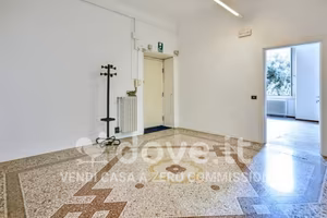 Appartamento di 229 m² con più di 5 locali a Savon