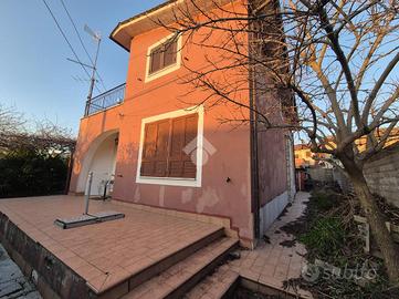 CASA INDIPENDENTE A ZAGAROLO