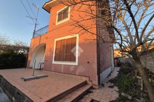 CASA INDIPENDENTE A ZAGAROLO