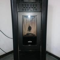 STUFA A PELLET RAVELLI - MODELLO FLAVIA