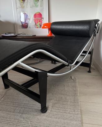 Chaise longue