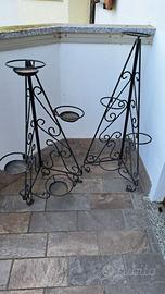 Portafiori in ferro battuto a mano, due pezzi