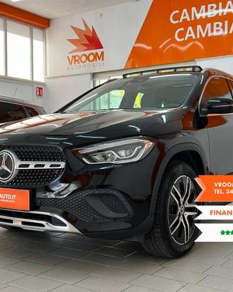 MERCEDES GLA (H247) GLA 220 d Automati...