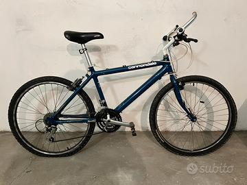 Bicicletta MTB Cannondale