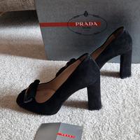 PRADA décolleté in pelle scamosciata