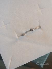 Anello solitario 