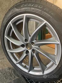 4 Pneumatici invernali Pirelli cerchi Alfa Romeo