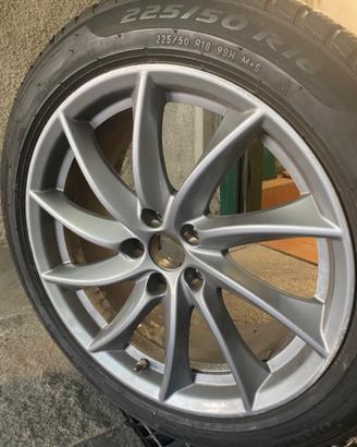 4 Pneumatici invernali Pirelli cerchi Alfa Romeo