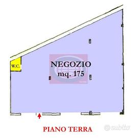 Immobile di 204 m² con 1 locale a Cesena