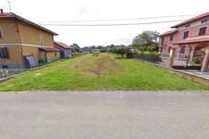 Terreno di 2312 m² a Sandigliano