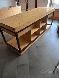 TAVOLO-BANCONE in legno e corten