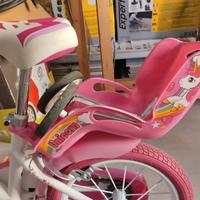 bicicletta con rotelle 