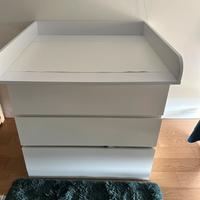 Cassettiera Malm con fasciatoio