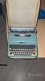 Macchina da scrivere Olivetti Lettera 32