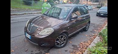LANCIA Y MODELLO ECOCHIC BENZINA GPL 
