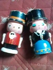 4 statuine pasquali Portauovo in legno decorate