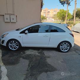 OPEL CORSA D 95CV PERFETTA