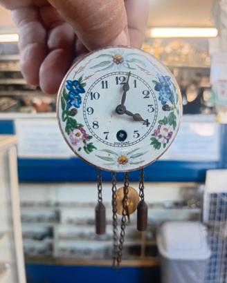 Piccolo e Antico Orologio a Pendolo(porcellan/ott)