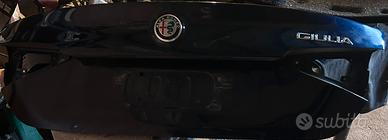 Baule/bagagliaio/portellone/cofano Alfa Giulia