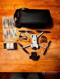 DRONE DJI MINI 4 PRO FLY MORE