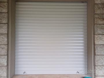 Tapparella usata avvolgibile in Pvc grigio