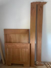 Antico letto singolo in ciliegio