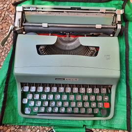 macchina  da scrivere Olivetti