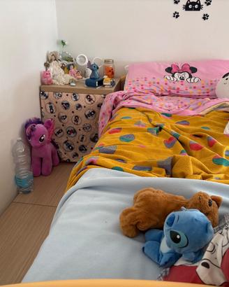 Letto con soppalco, Ampia scrivania