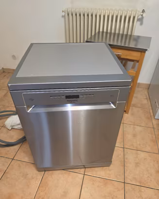 lavastoviglie ariston hotpoint usata funzionante