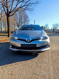 Toyota Auris Hybrid Lounge