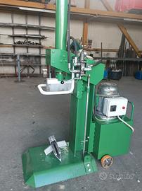 attrezzo costruito artigianalmente spaccare legna