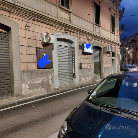 Negozio a Salerno via Crispi