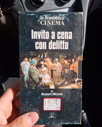 INVITO A CENA CON DELITTO
