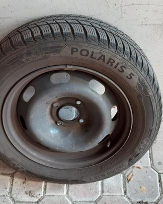4 gomme invernali  BARUM + cerchi ( 195/60 R15T )