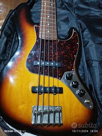Basso Fender 5 corde 