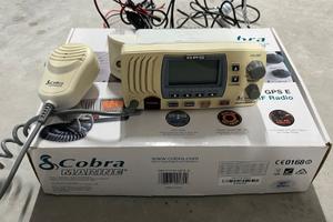 Vhf Cobra Marine MR F77W