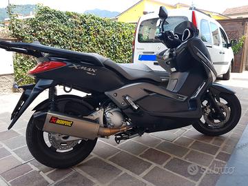 Scooter x-max 250