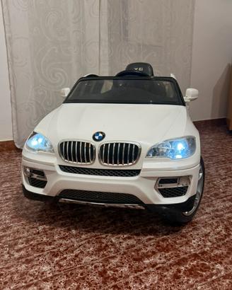Macchina per bambini Bmw X6
