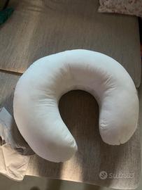 Cuscino per allattamento con federa