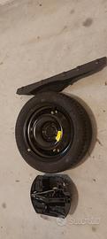 Ruota di scorta + Crick peugeuot 208