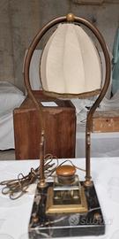 Lampada da tavolo d’epoca ottone e marmo anni 20